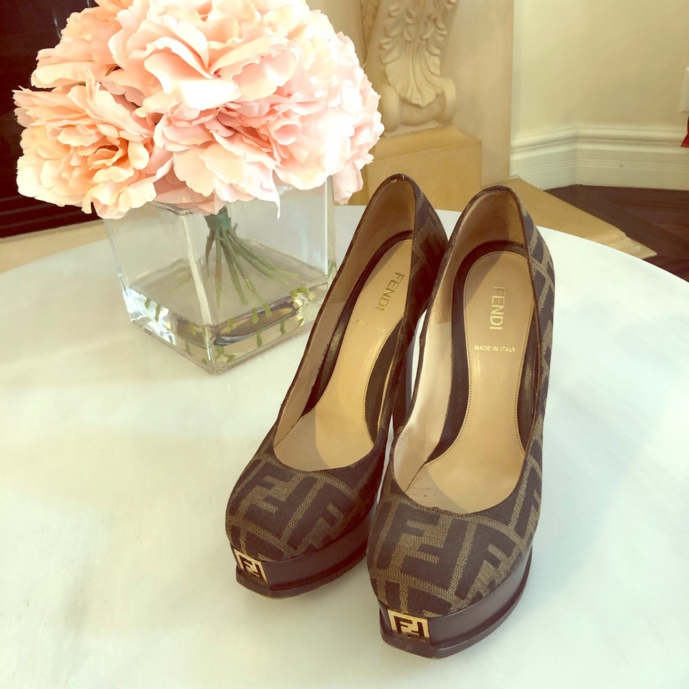 Fendi high heel platform pumps